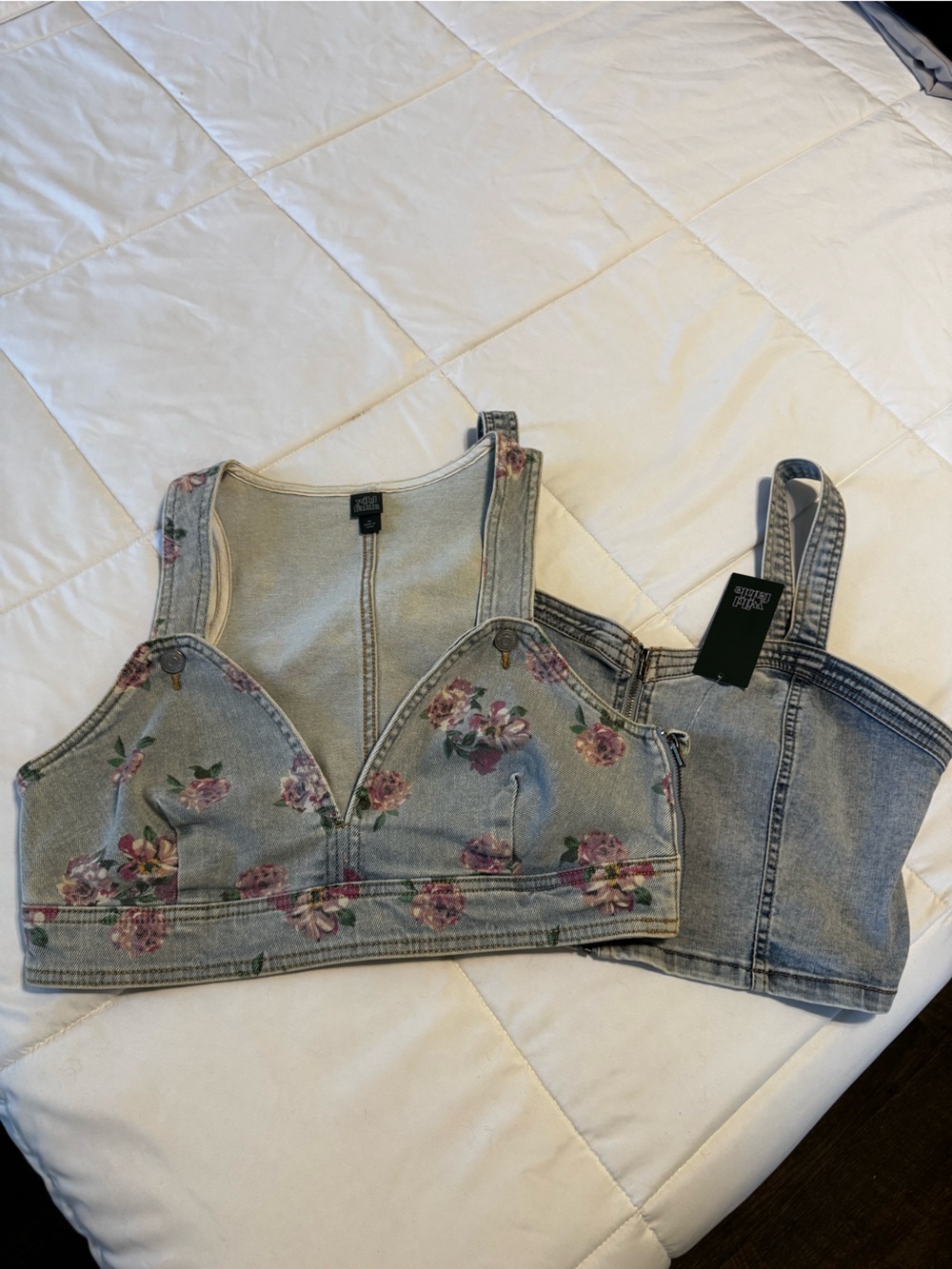 Set of 2 (1 NWT) Wild Fable Jean Crop Tops Size Medium
